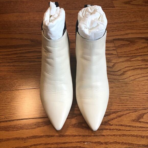 BALLY ALANNA Leather Ankle Boots in Bone White Women’s Size 8 - Picture 6 of 12